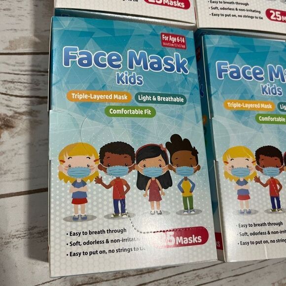 Kids Children’s Face Masks Disposable ages 6-14 - Picture 2 of 4